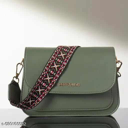 Berrylush Women Solid Green PU Detachable Sling Strap Geometric Pattern Structured Regular Sling Bag
