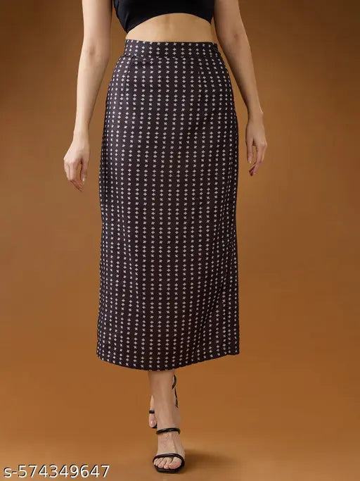 Globus Women Black & White Digital Parallel Print Mid-Rise Back Slit Straight Midi Skirt