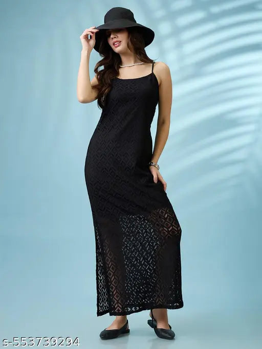 Globus Women Black Crochet Geometric Pattern Strappy Sleeves Side Slit Sheath Maxi Dress