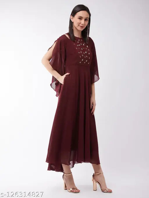 Miss Chase Women's Solid Round Neck Wine Dresses