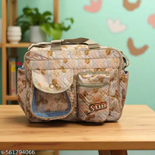 Cute Teddy Bear Print Shoulder Travel Bag for Women & Girls – Quilted Soft Fabric Duffle Handbag with Transparent Front Pocket, Side Bottle Holder, Front Zip Compartment, Adjustable Strap, Durable & Lightweight – Ideal for School, Office, Picnic, and Trav