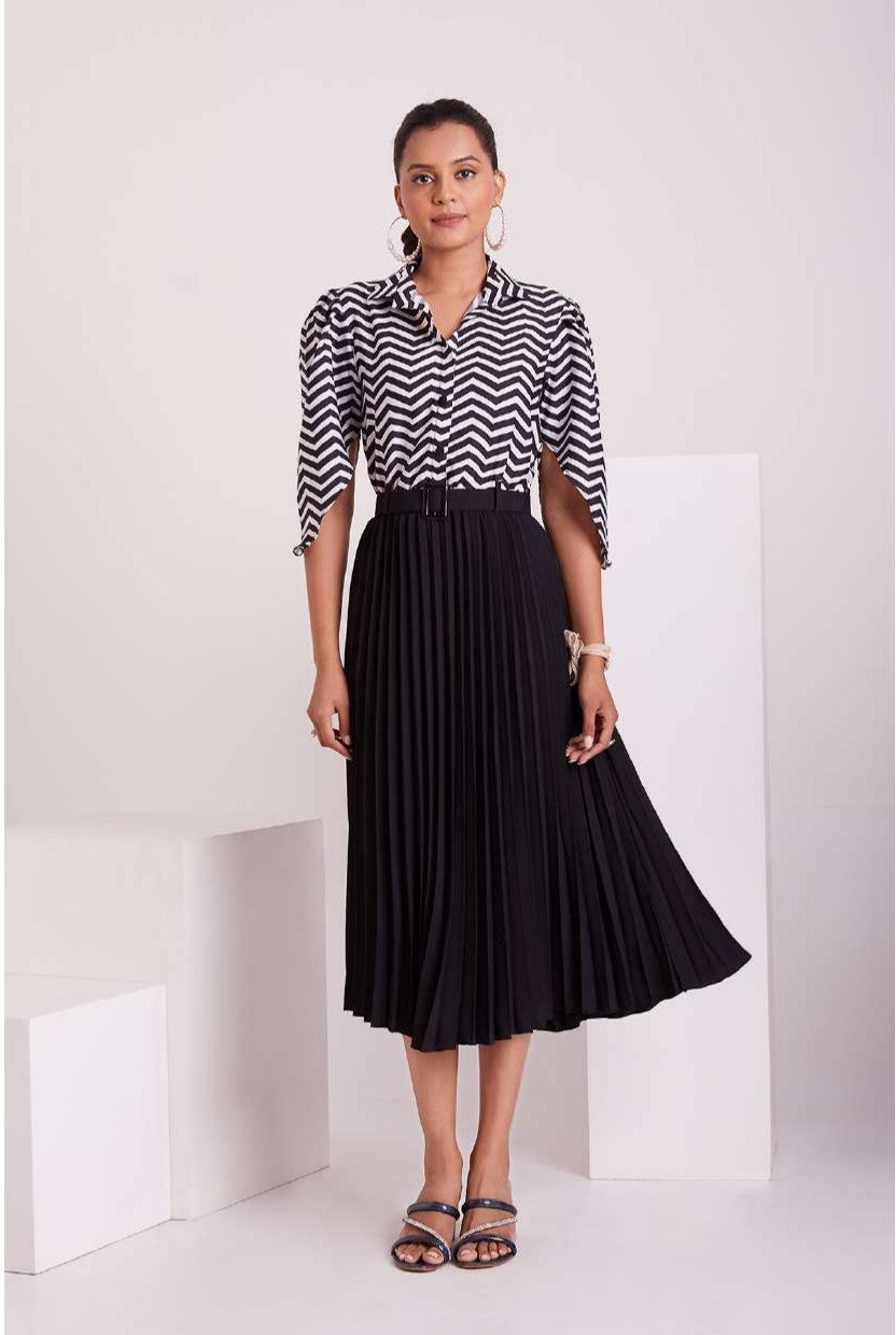 Black and White Pleated Western Wear Stylish Dress For Women