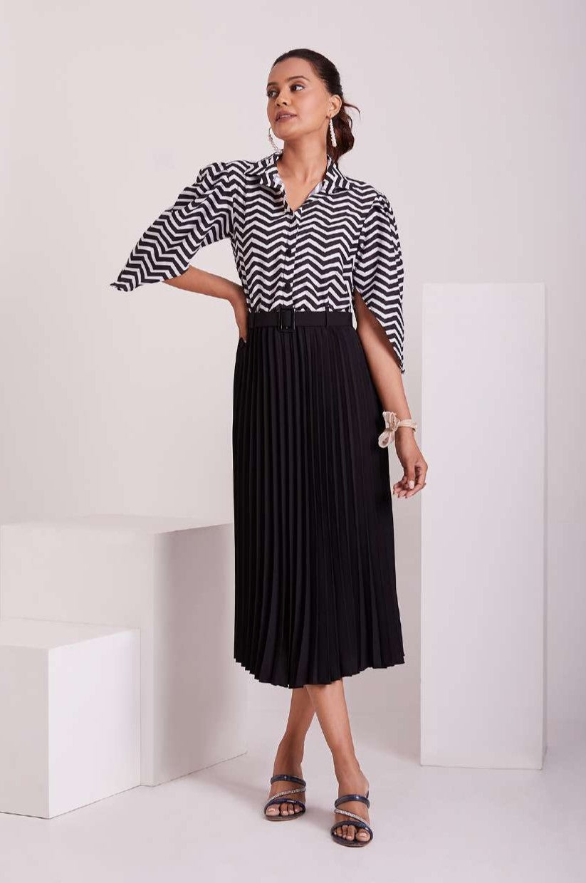 Black and White Pleated Western Wear Stylish Dress For Women