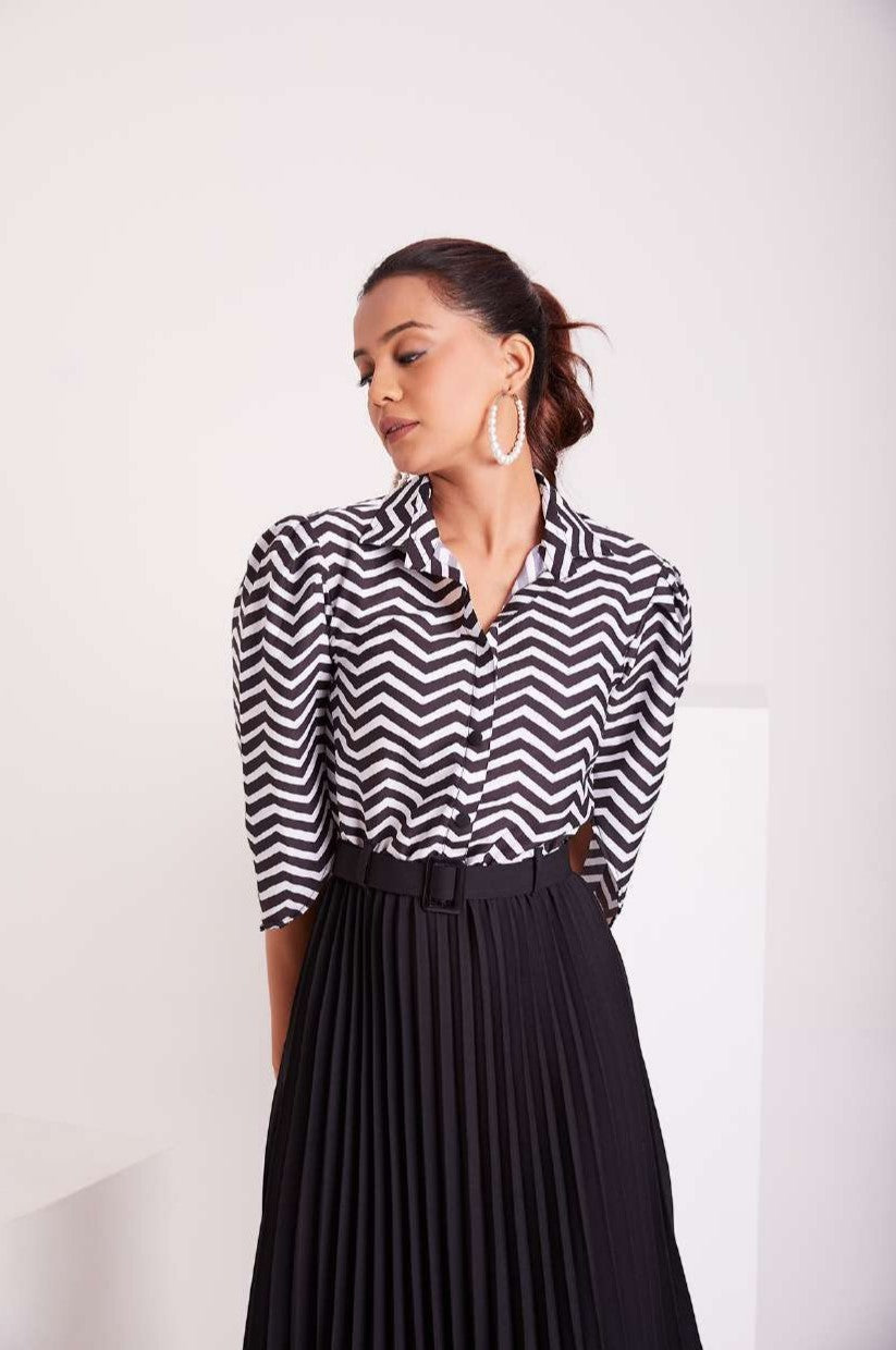 Black and White Pleated Western Wear Stylish Dress For Women