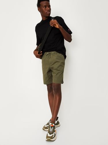 Max Men Slim Fit Solid Shorts (GREEN)