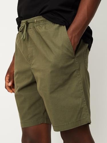 Max Men Slim Fit Solid Shorts (GREEN)