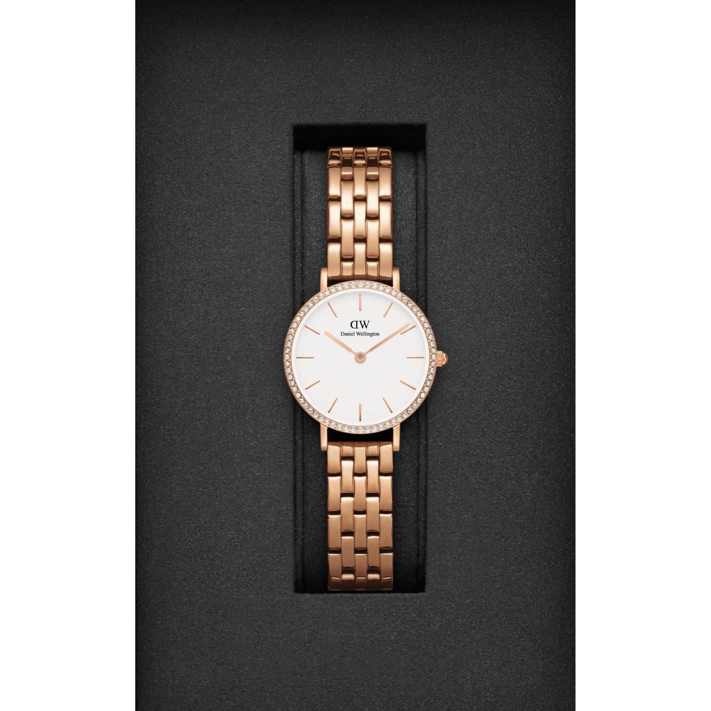 Daniel Wellington Women Analogue White Round Dial Watch- DW00100666K